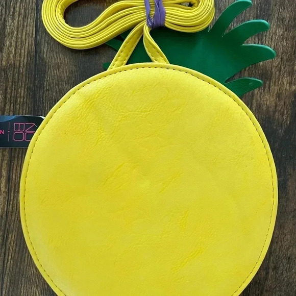 Pineapple womens crossbody bag. No Boundaries - Picture 3 of 8